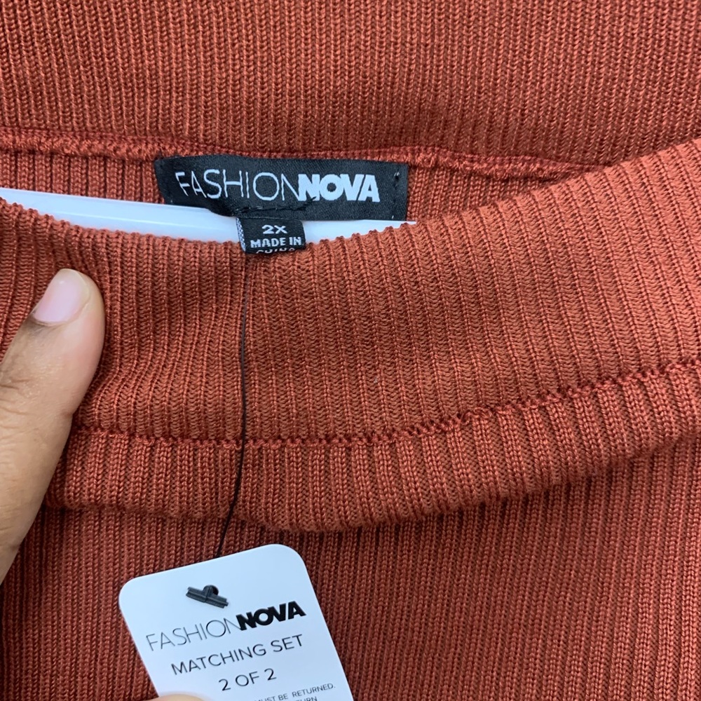 Journee Ribbed Skirt Set -Rust - Picture 5 of 5